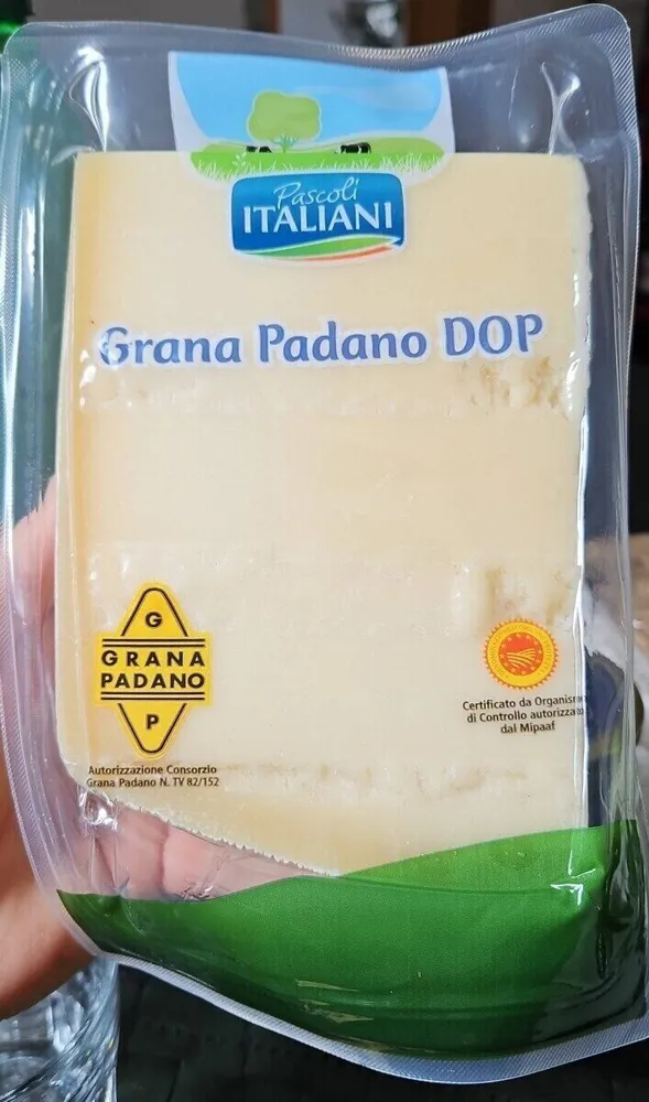 Formaggio grana padano dop.