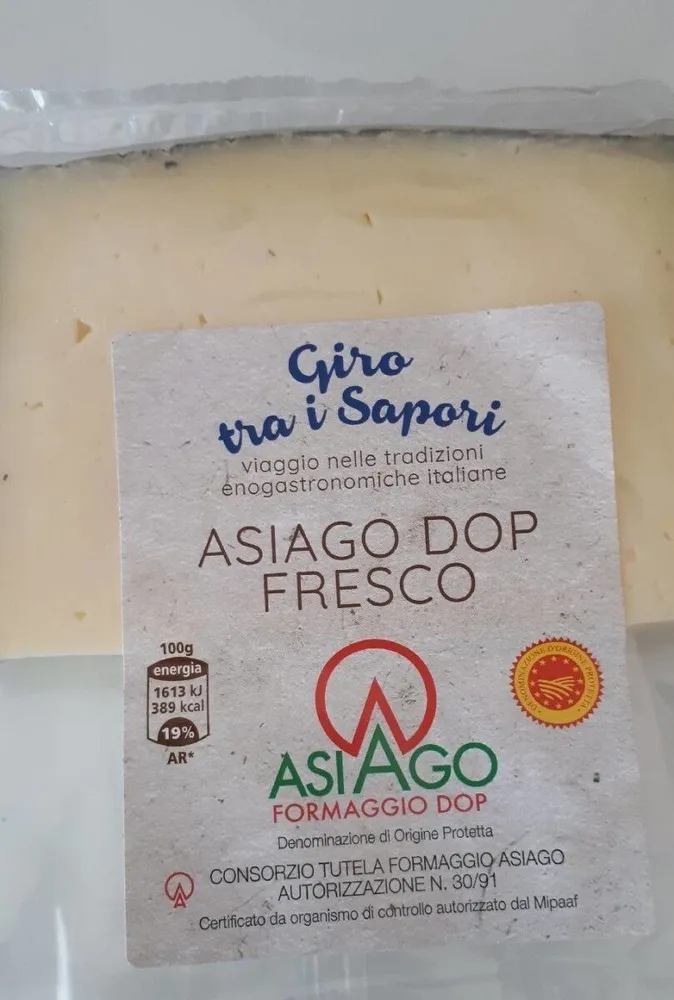 Formaggio Asiago DOP fresco