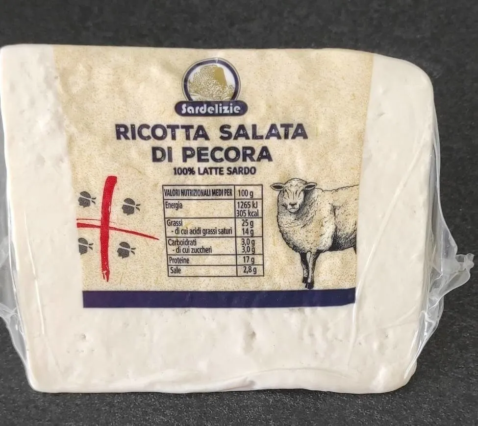 Ricotta salata di pecora