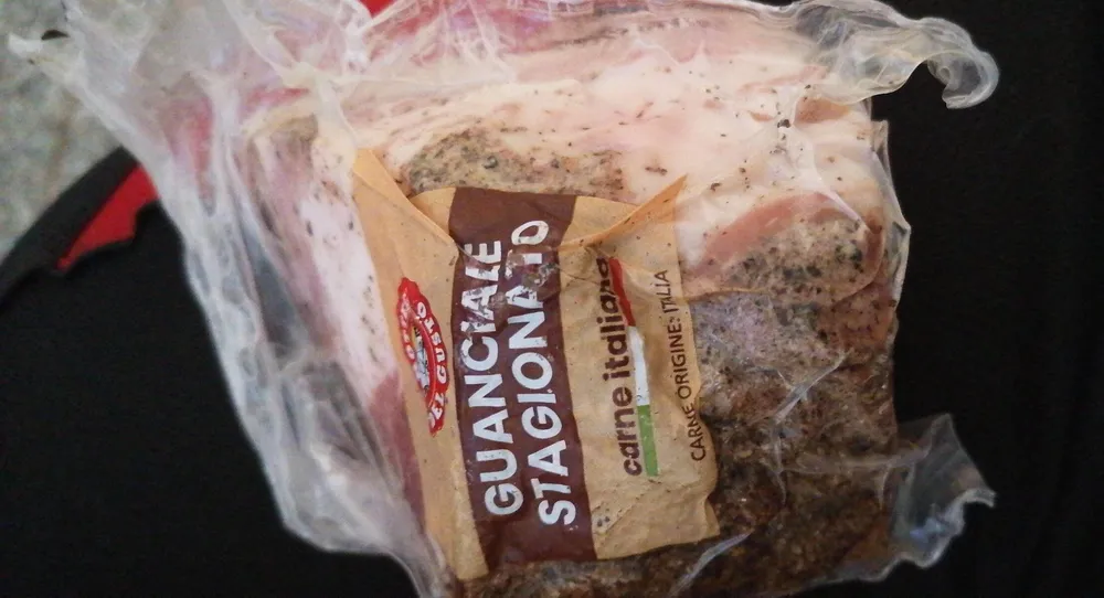 Guanciale stagionato