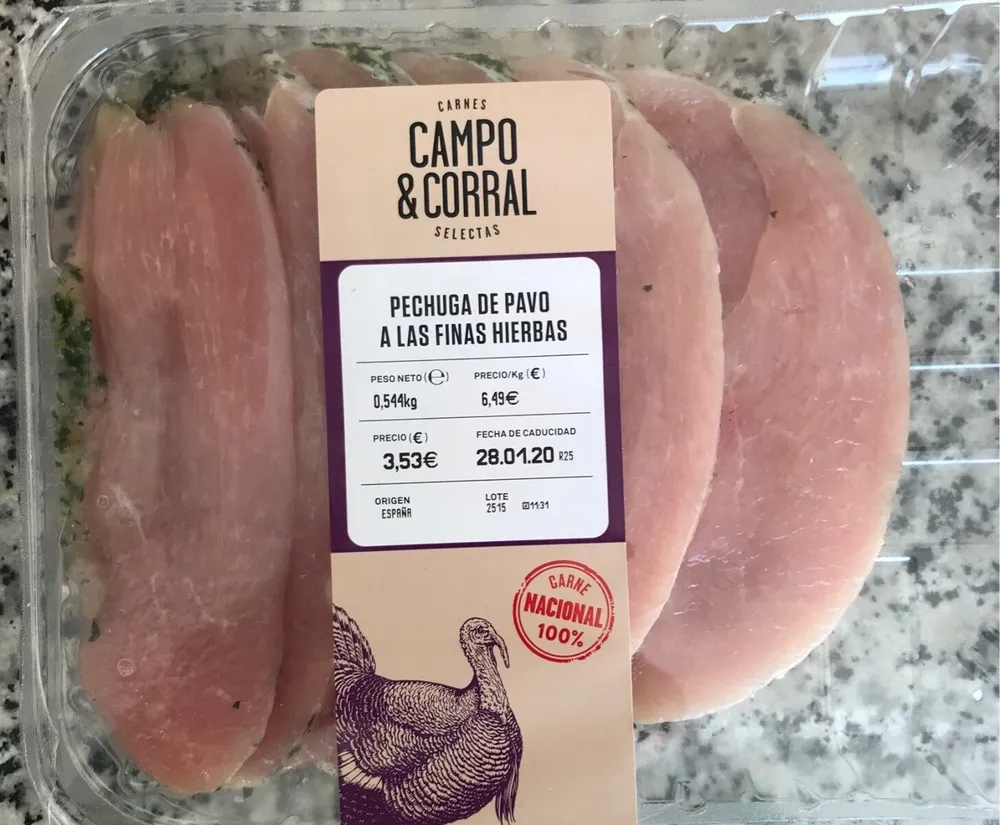 Pechuga de pavo a las finas hierbas