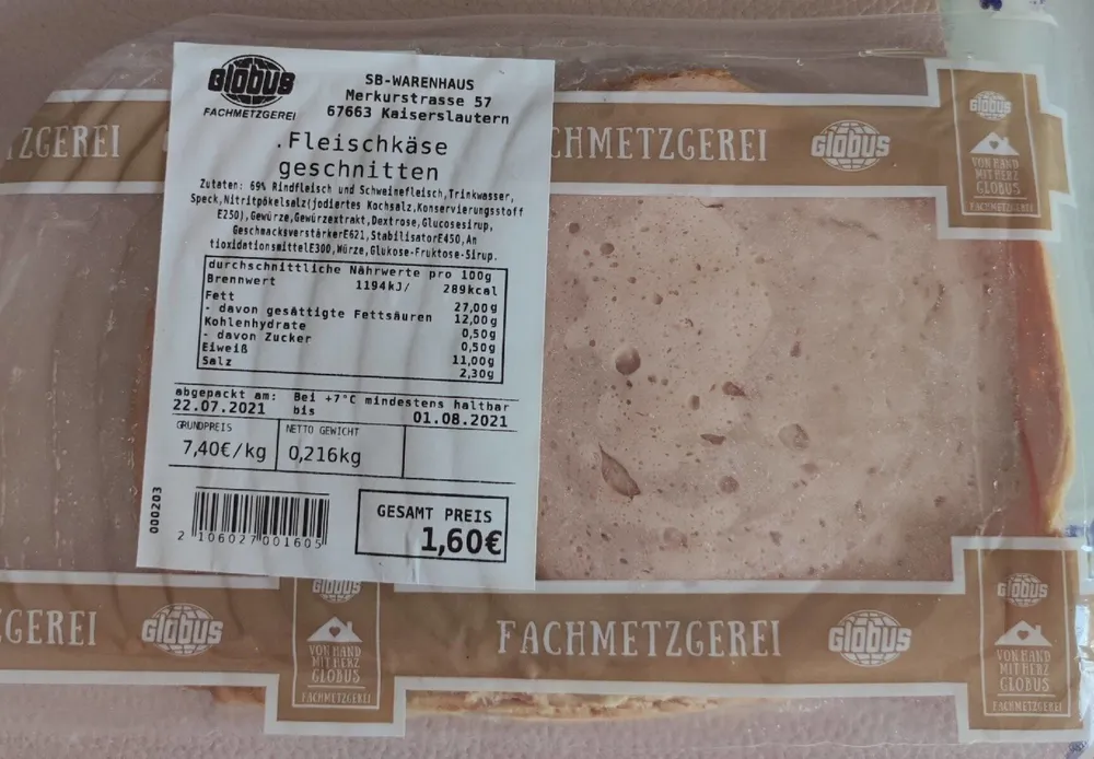 Fleischkäse geschnitten