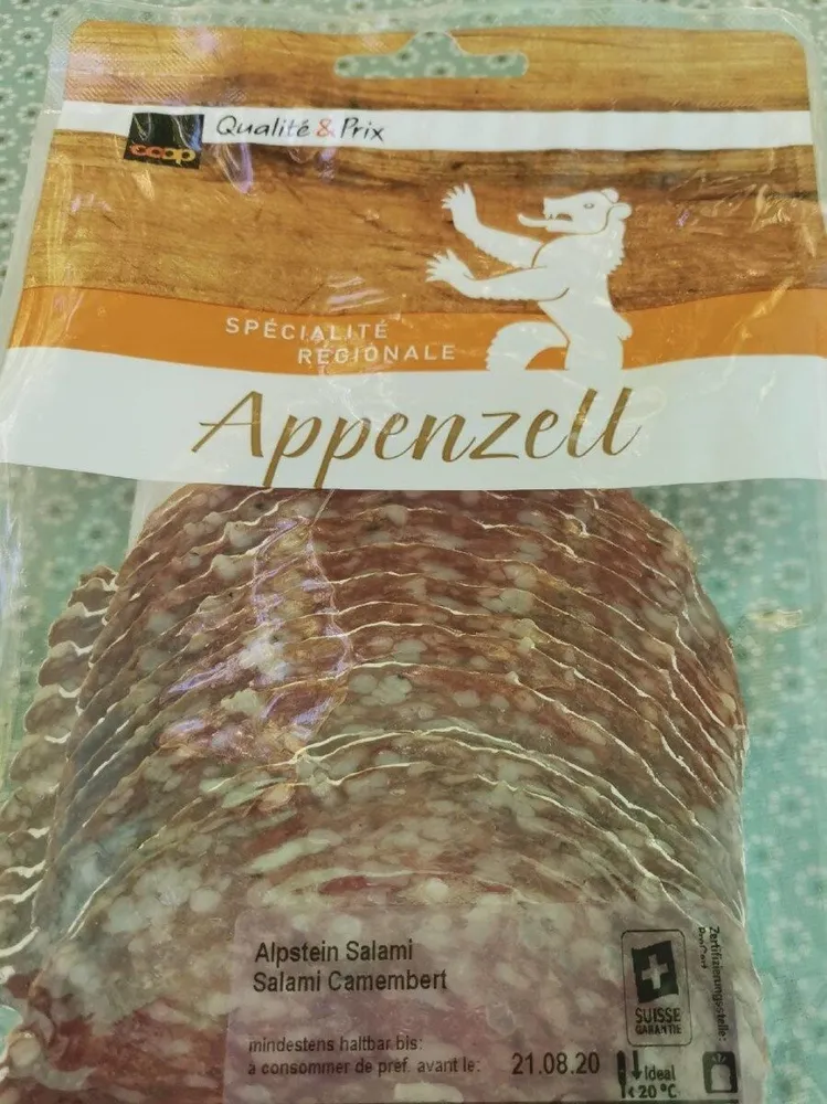 Salami camembert