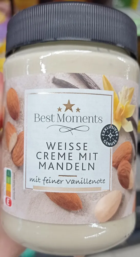 Weisse Creme mit Mandel