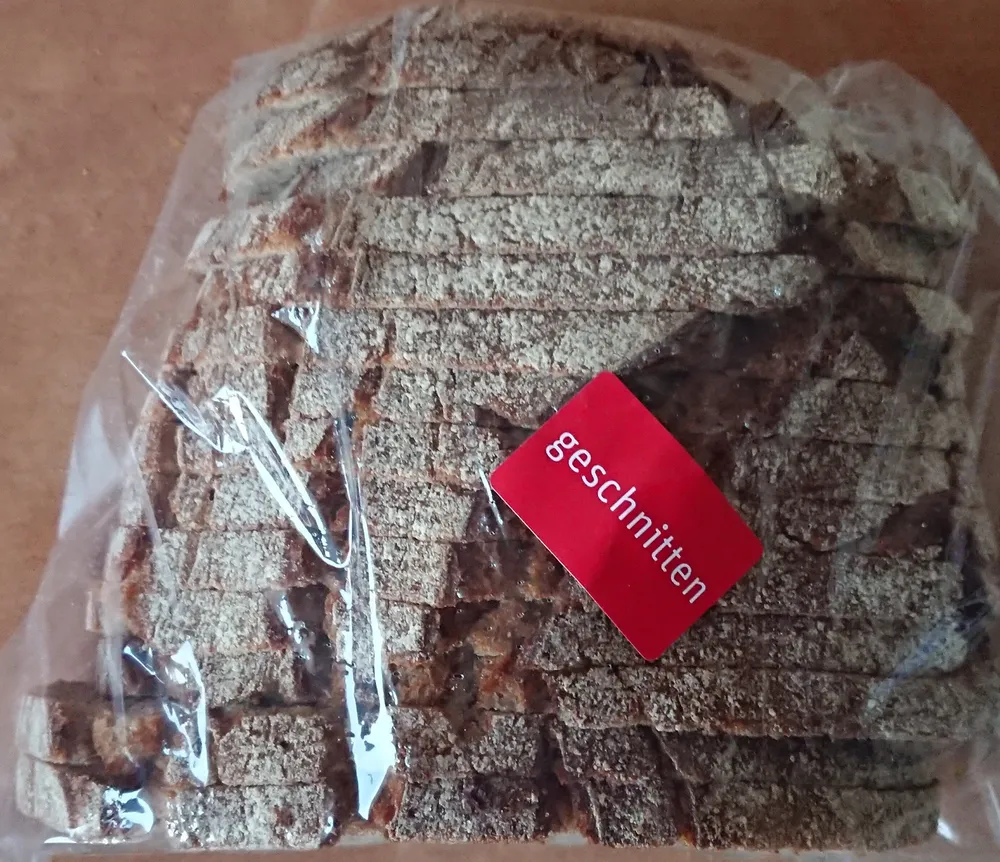 Krustenbrot geschnitten