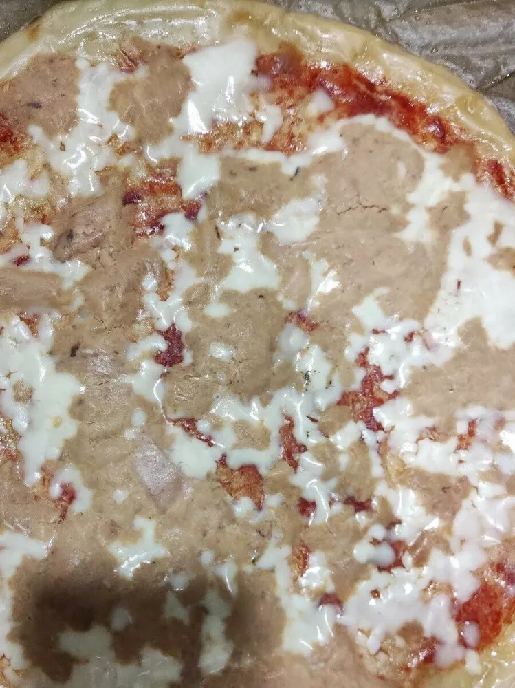 Pizza fresca atún