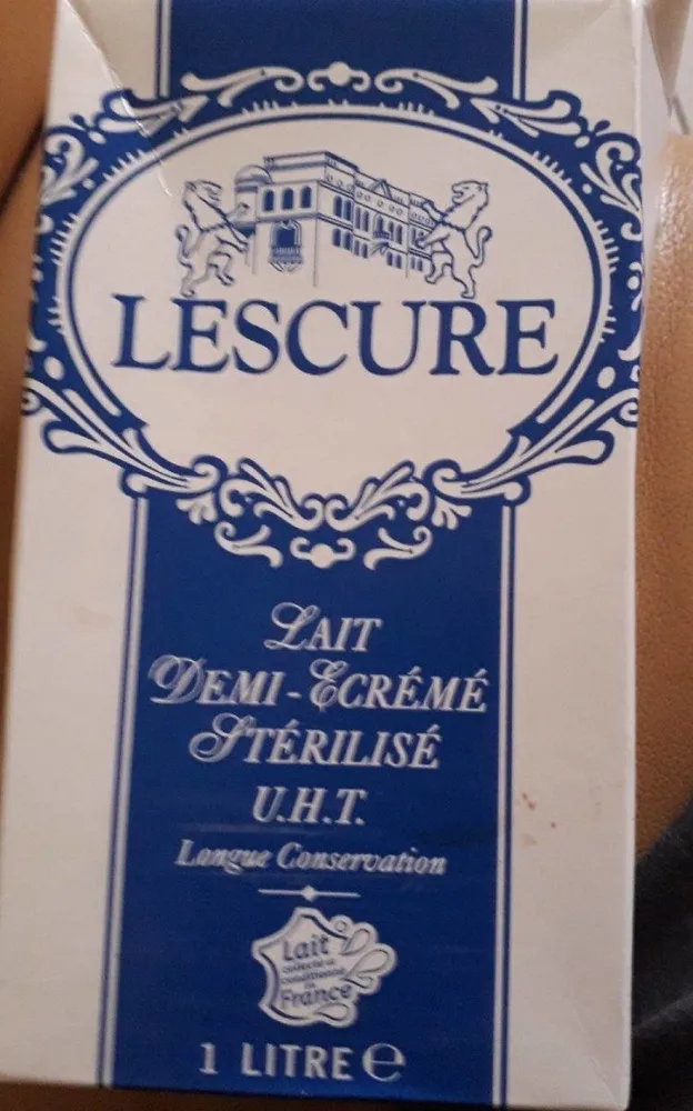 Lait demi écrémé stérilisé U.H.T