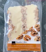 Schmelzkäse mit Baumnüssen