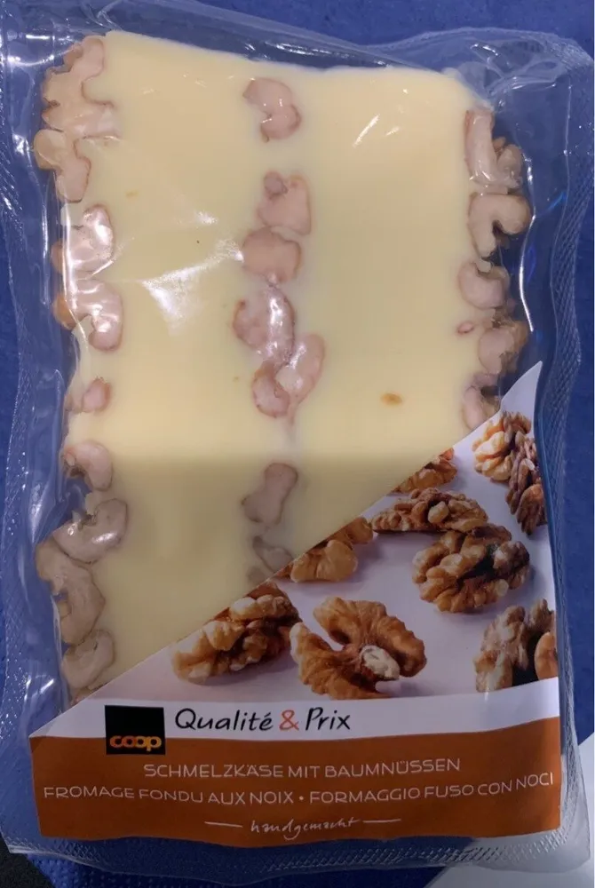 Fromage fondu aux noix