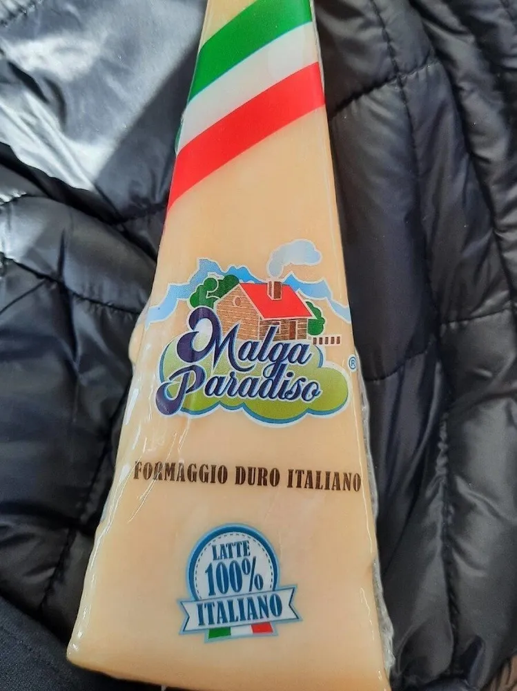 Formaggio duro italiano