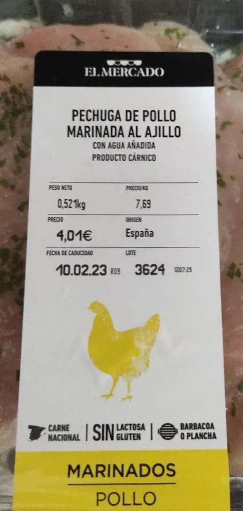 Pechuga de pollo marinada al ajillo
