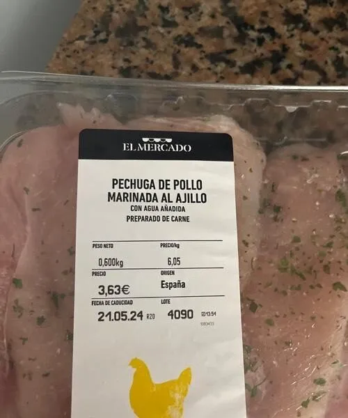 Pechuga de pollo al ajillo