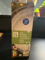 Frische Bio-Vollmilch