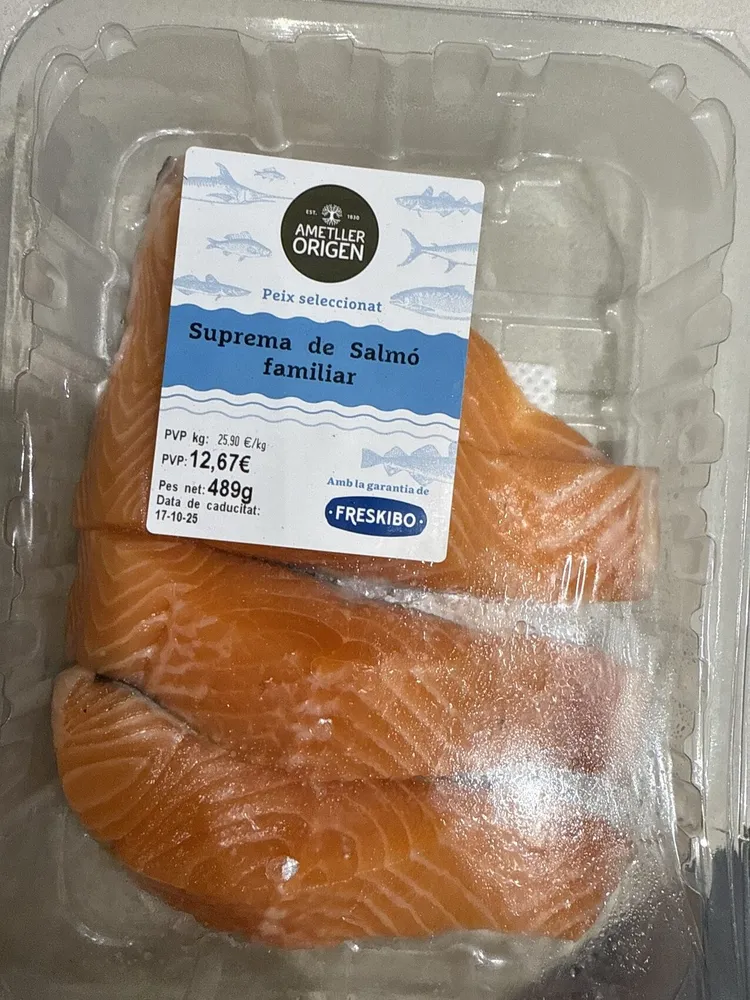 Suprema de salmó familiar