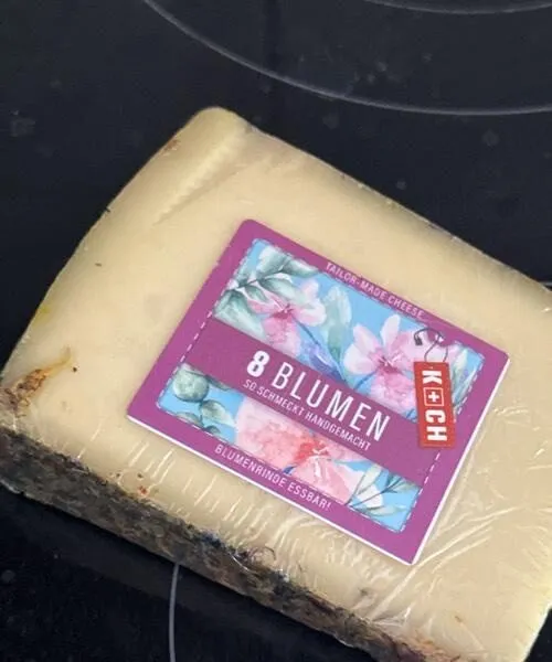 8 Blumen Käse