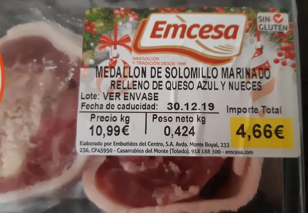 Medallon de solomillo marinado relleno de queso azul y nueces
