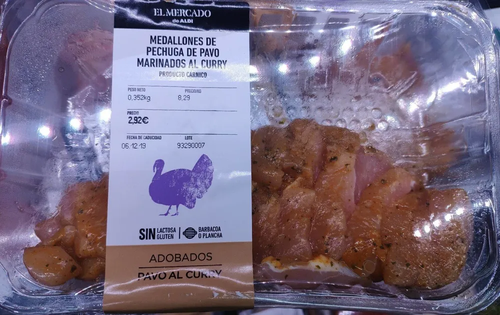 Medallones de pechuga de pavo al curri