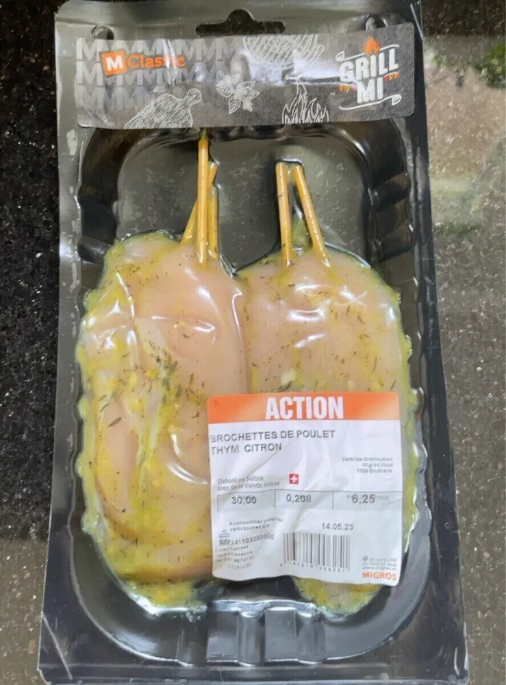 Brochettes de poulet thym citron