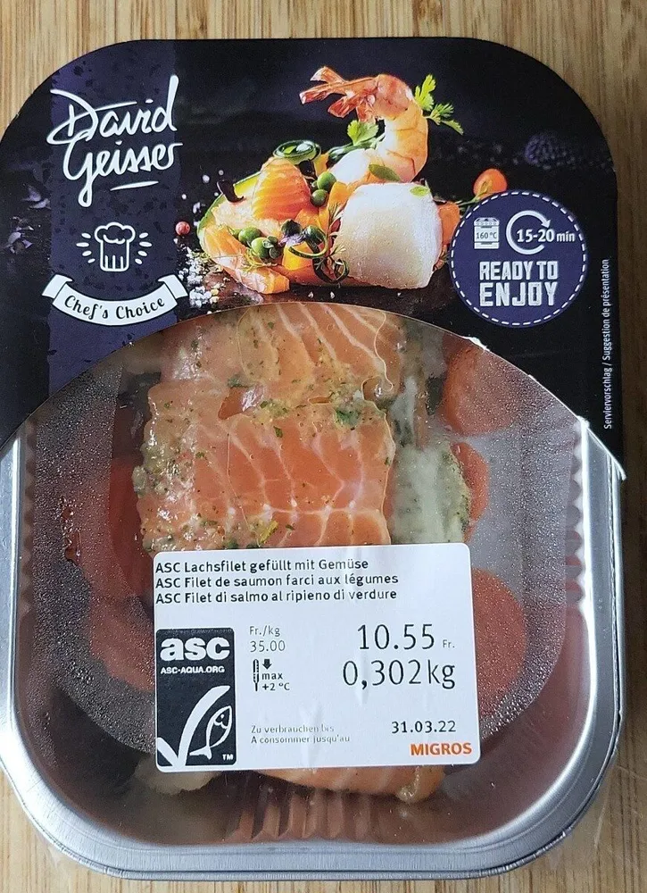 Filet de saumon farci aux légumes