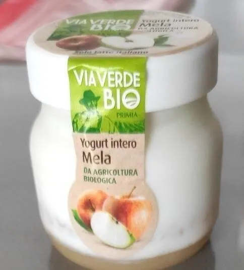 Yogurt intero Mela