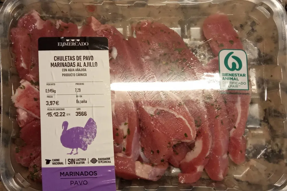 Chuleta de pavo marinada al ajillo