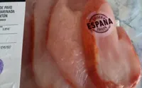 Pechuga de pavo fileteada marinada al pimentón