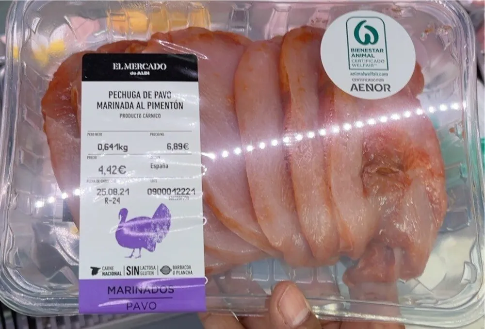 Pechuga de pavo marinada al pinenton