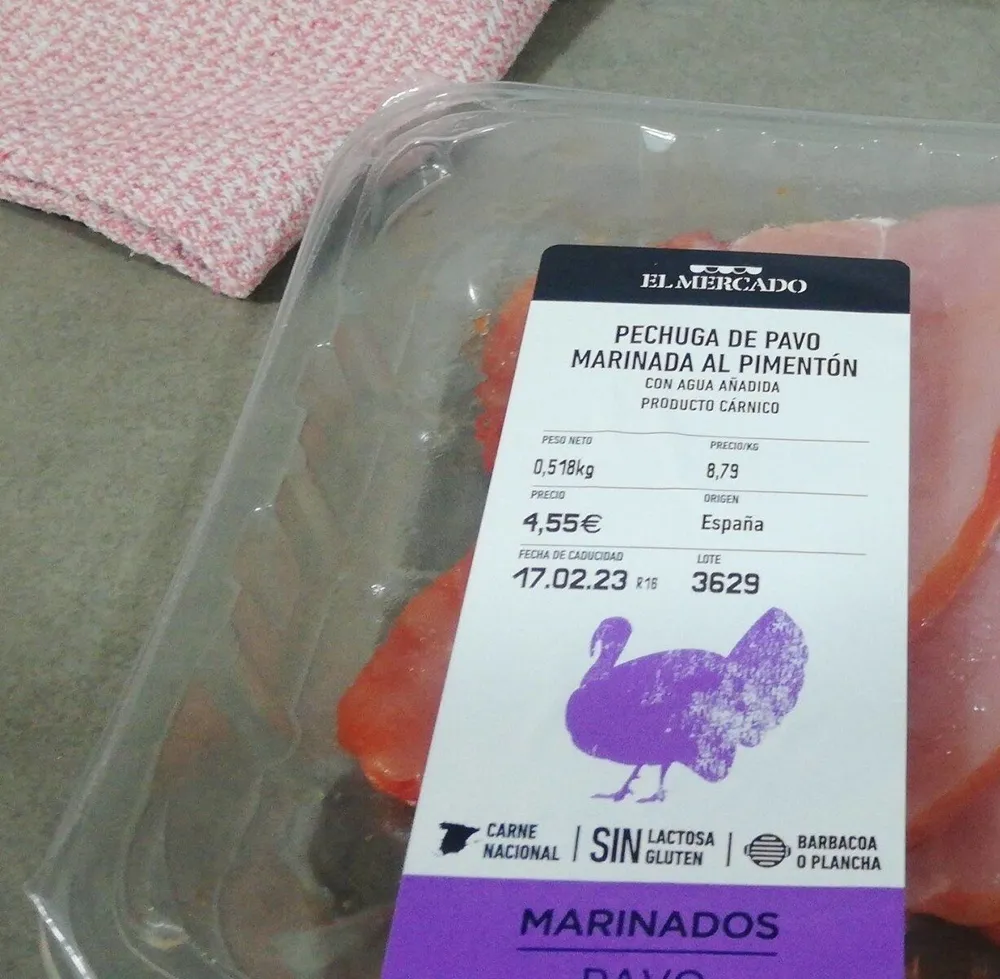 Pechuga de pavo marinada al pimentón