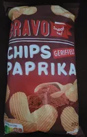 Geriffelte Kartoffelchips mit Paprika-Geschmack