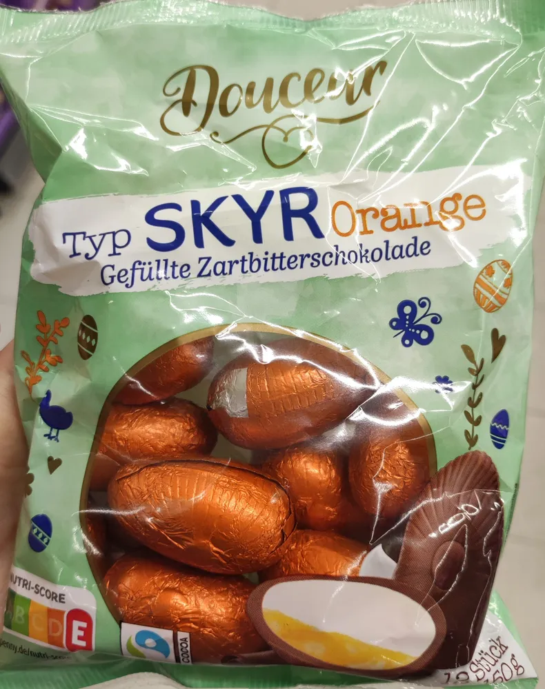 Typ Skyr Orange gefüllte Zartbitterschokolade
