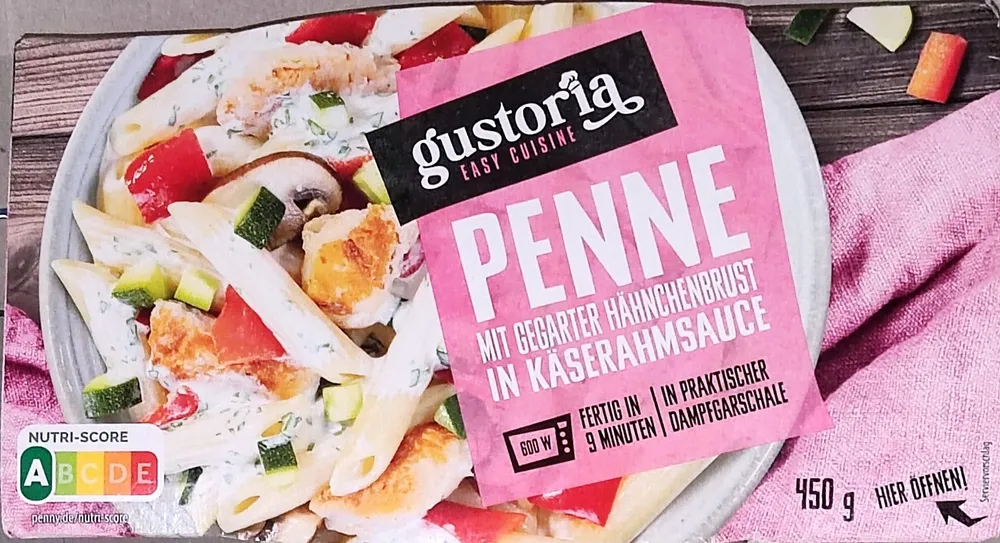Penne mit Hähnchenbrust in Käserahmsauce