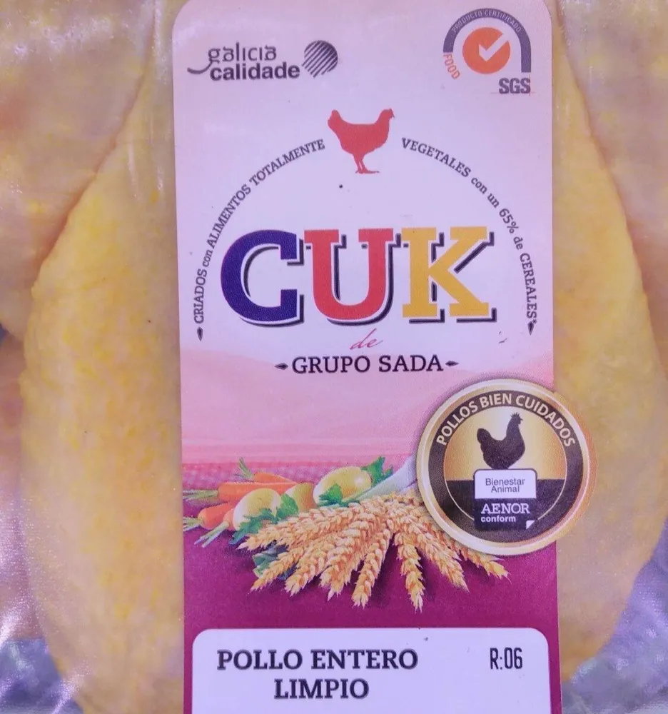 Pollo entero cuk
