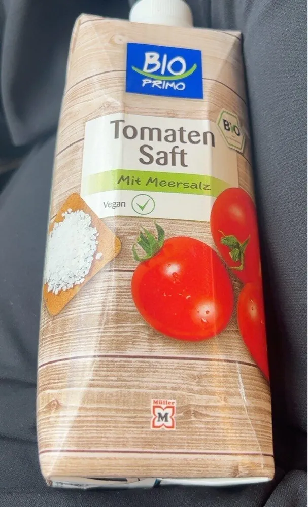 Tomatensaft mit Meersalz