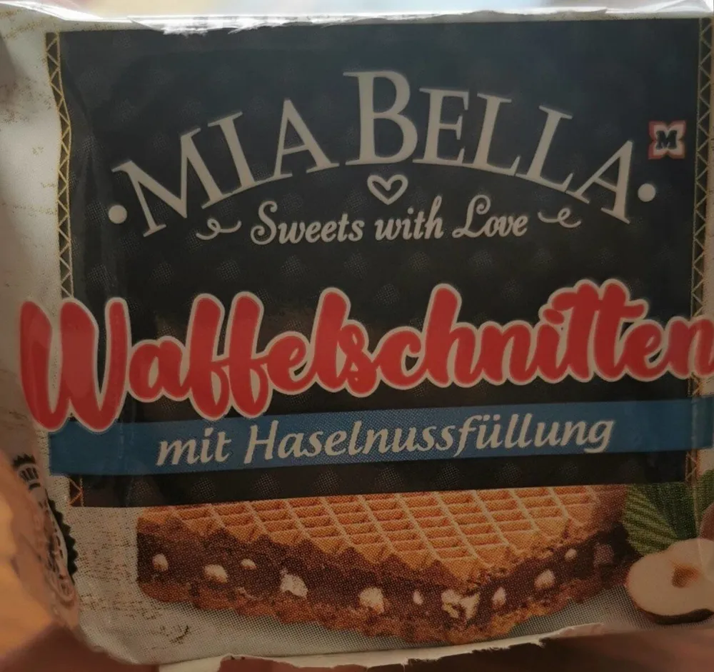 Chocolate and hazelnut wafers