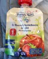 erdbeeren & heidelbeeren in apfel