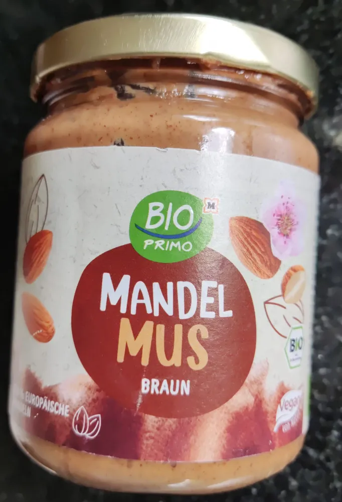 Mandelmus braun