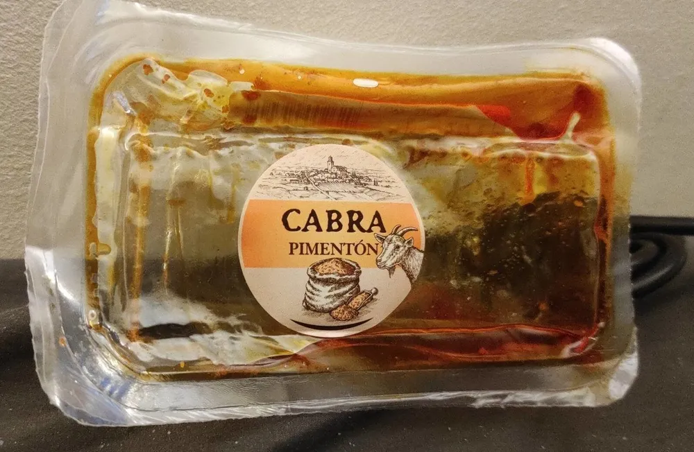 Queso de cabra con pimentón