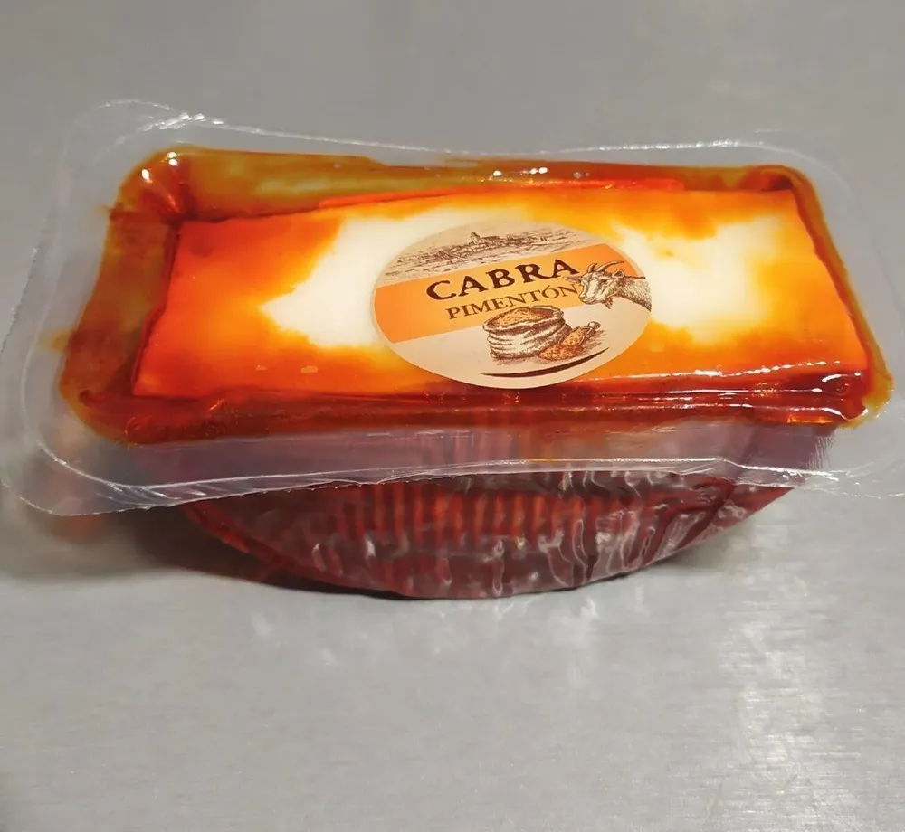 Queso de cabra semi con pimentón