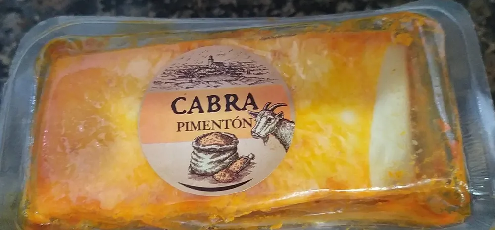 Queso cabra semicurado con pimentón