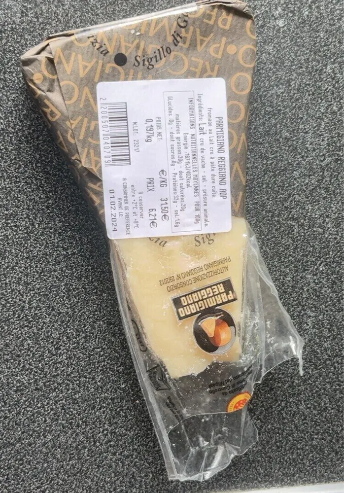 Fromage au lait cru a pate dure