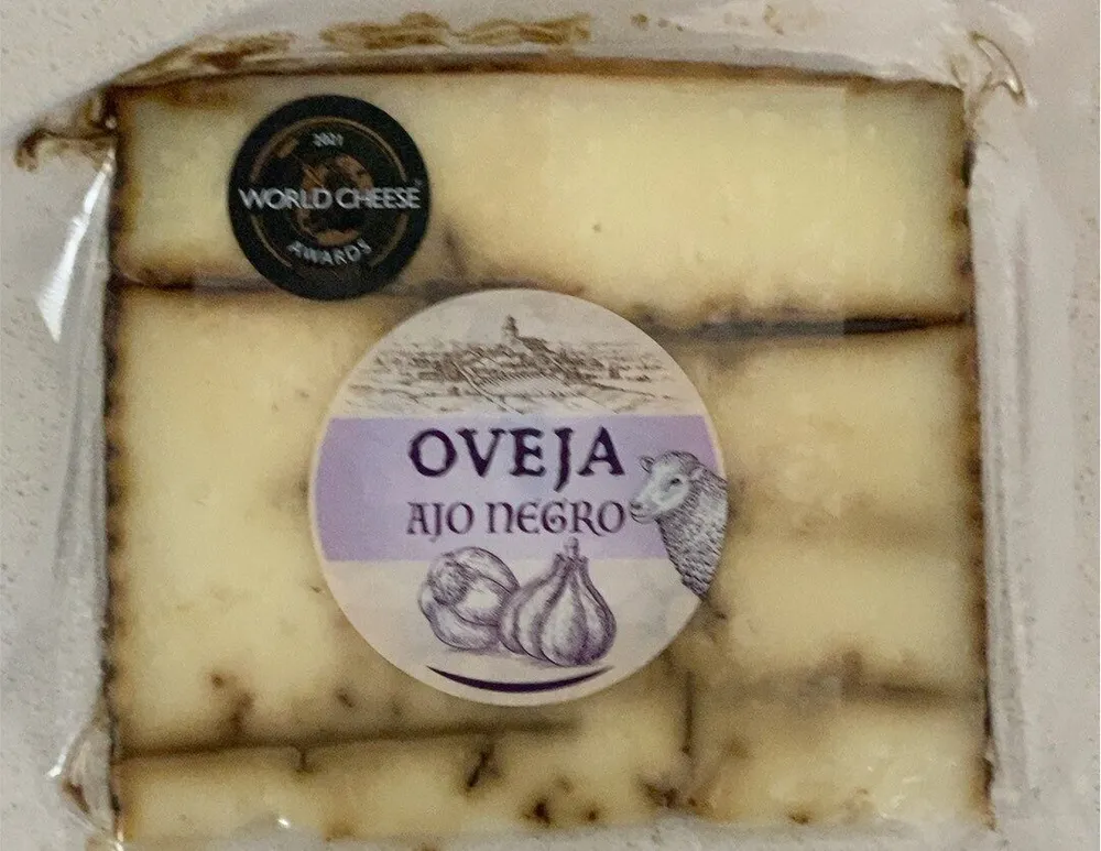 Queso oveja ajo negro