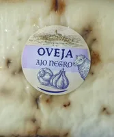 Queso de oveja con ajo negro
