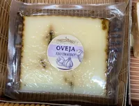 Queso oveja con ajo negro