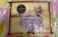 Quedo de oveja y ajo negro