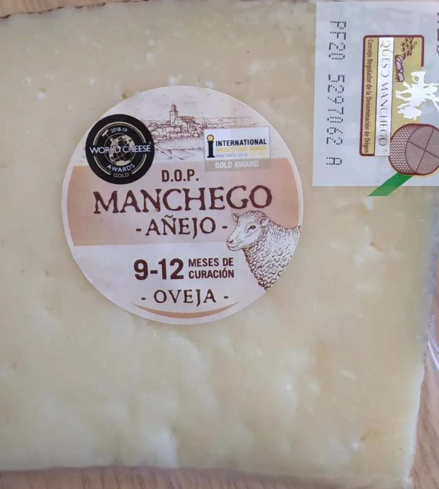 Queso manchego de oveja añejo