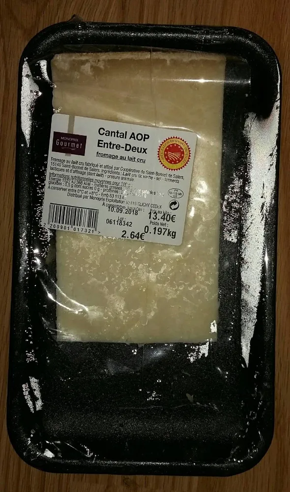 Cantal AOP Entre deux