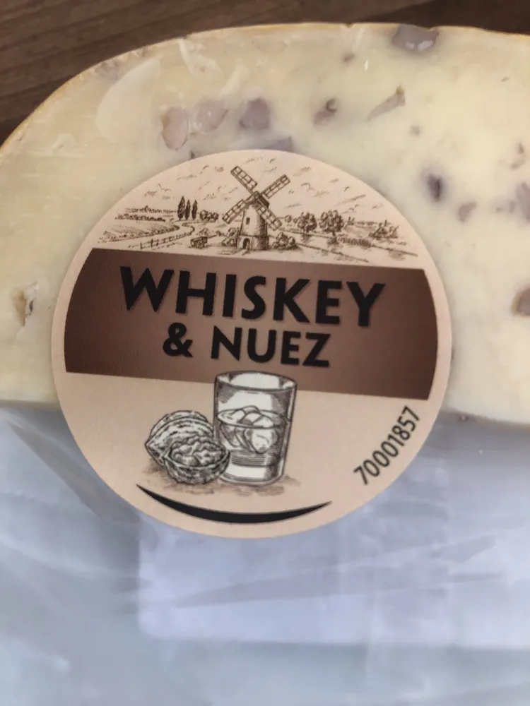 whiskey & nuez
