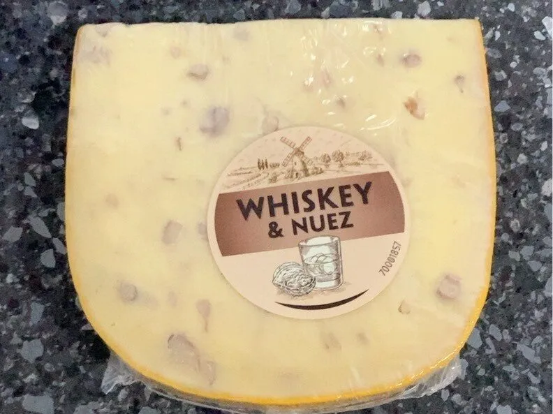 Queso whiskey y nuez