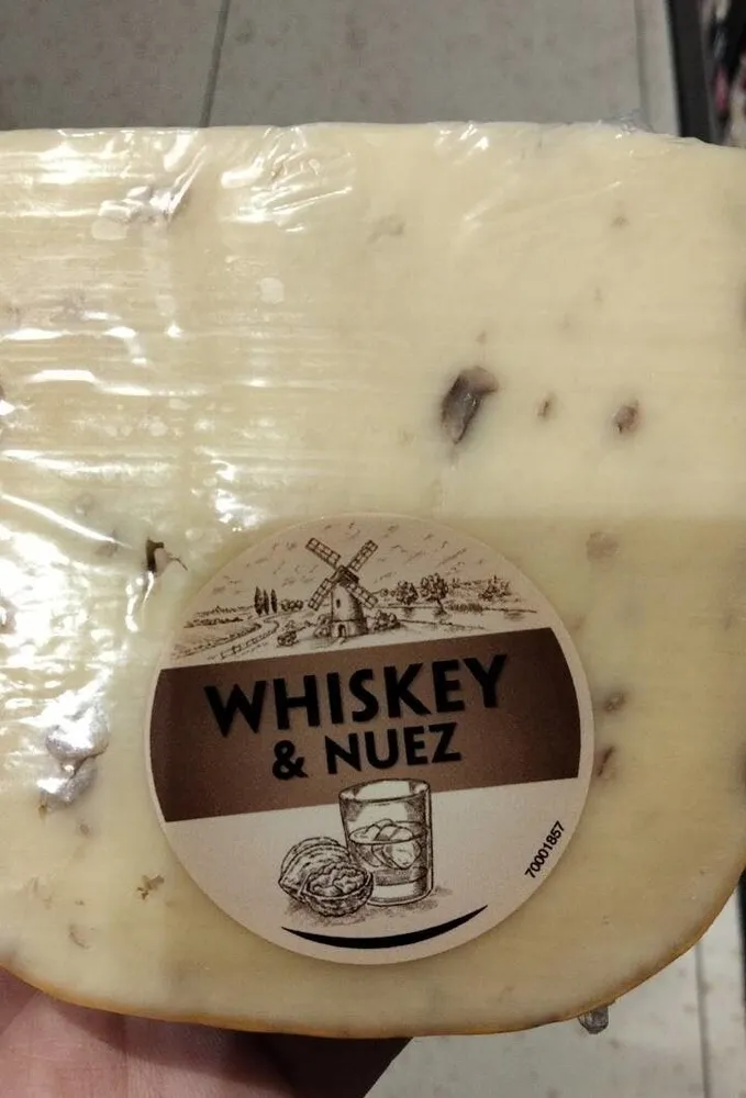 Queso whiskey y nuez