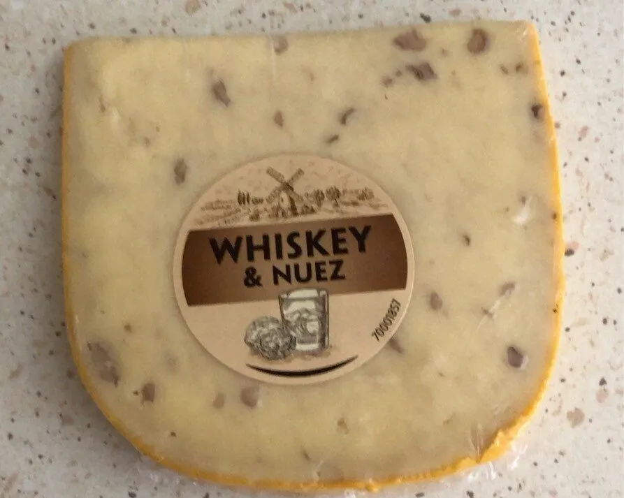 Queso Whiskey & Nuez